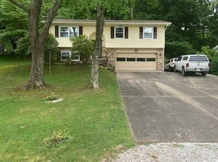 2604 Shadyside Rd, Saint Albans, WV 25177