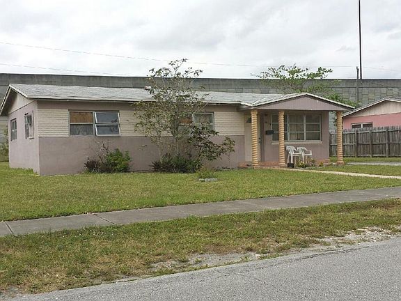 2nd image of 20010 NW 15th Ave