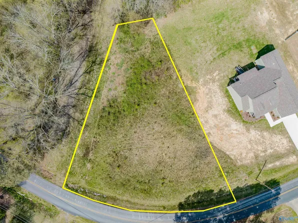 Thomason Rd, Albertville, AL 35951