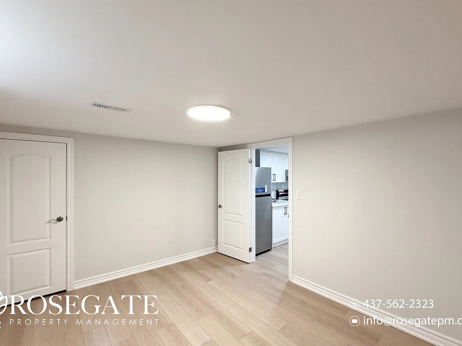 10 Hogan Drive Toronto — Photo 4