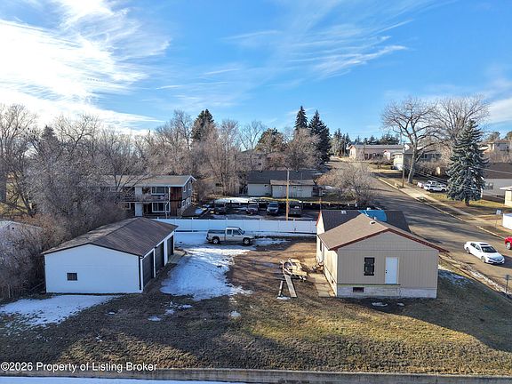 2nd image of 255 7th Ave E
