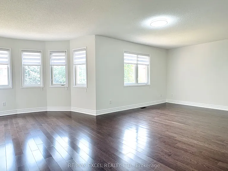 13 Brooksmill Ln — Photo 12