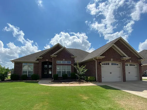 117 Wynchase Dr, Muscle Shoals, AL 35661