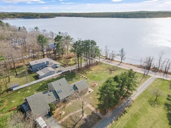 1 Manor Ln, Sharon, MA 02067