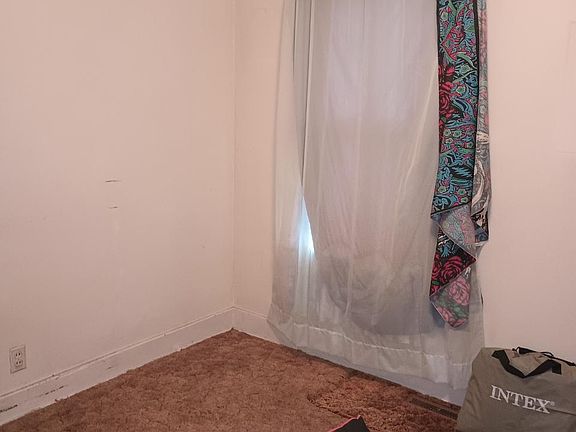 4th image of 106 S Mansfield St