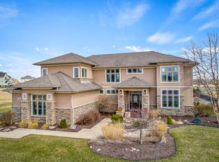 7124 Golfview Ct, Yorkville, IL 60560
