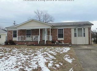 611 Long Ave, Ravenswood, WV 26164