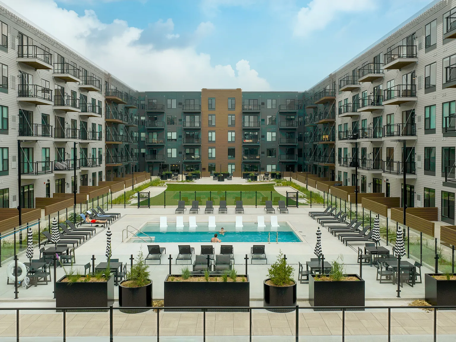 The Waverly — Photo 2