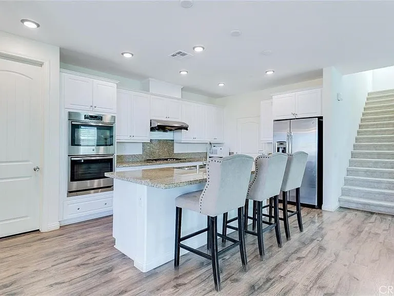 14910 Henry St — Photo 7