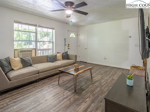 4th image of 189 Poplar Hill Drive