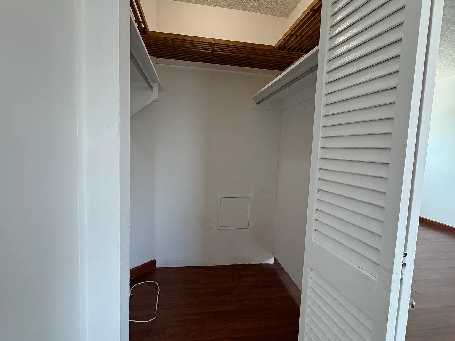2 bed, 990 sqft, $3,150 — Photo 4