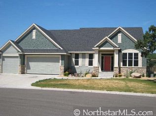 6836 Pointe Pl, Cottage Grove, MN 55016