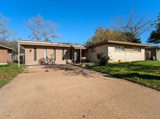1716 John Smith Dr, Irving, TX 75061