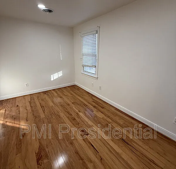15900 Beach Rd — Photo 17
