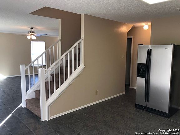 3rd image of 8323 Bent Meadow Dr