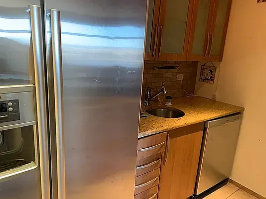 Rented by A & I Broadway | media 19