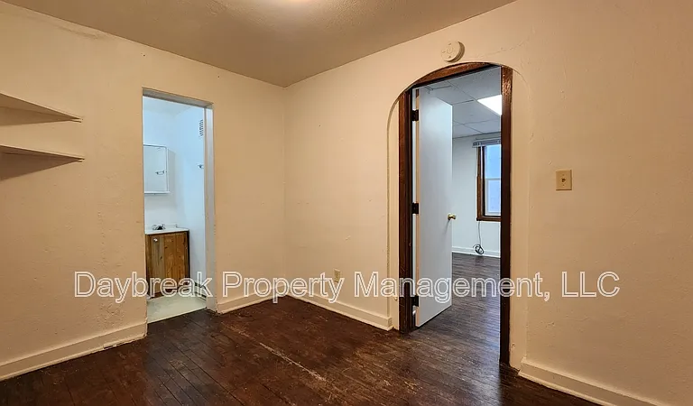 1318 1st Ave N #5 — Photo 5