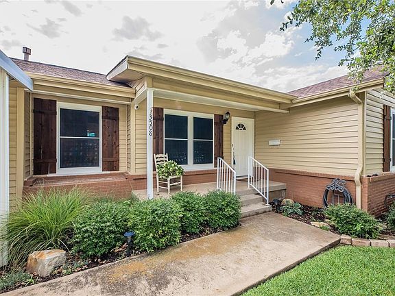 3rd image of 3508 Jane Ln