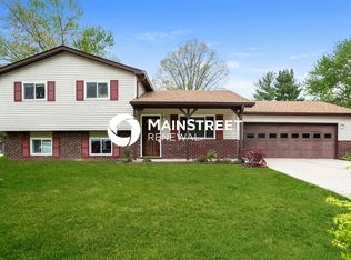 7422 Troon Dr, Indianapolis, IN 46237