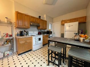 156 Coolidge St #9, Brookline, MA 02446