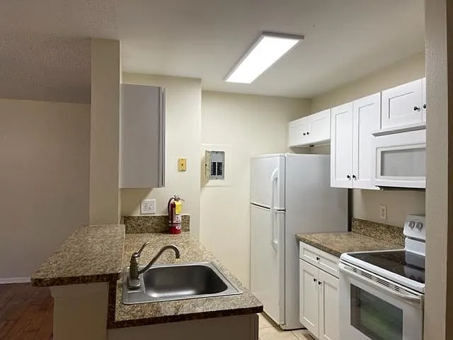 6070 Westgate Dr #102 — Photo 4