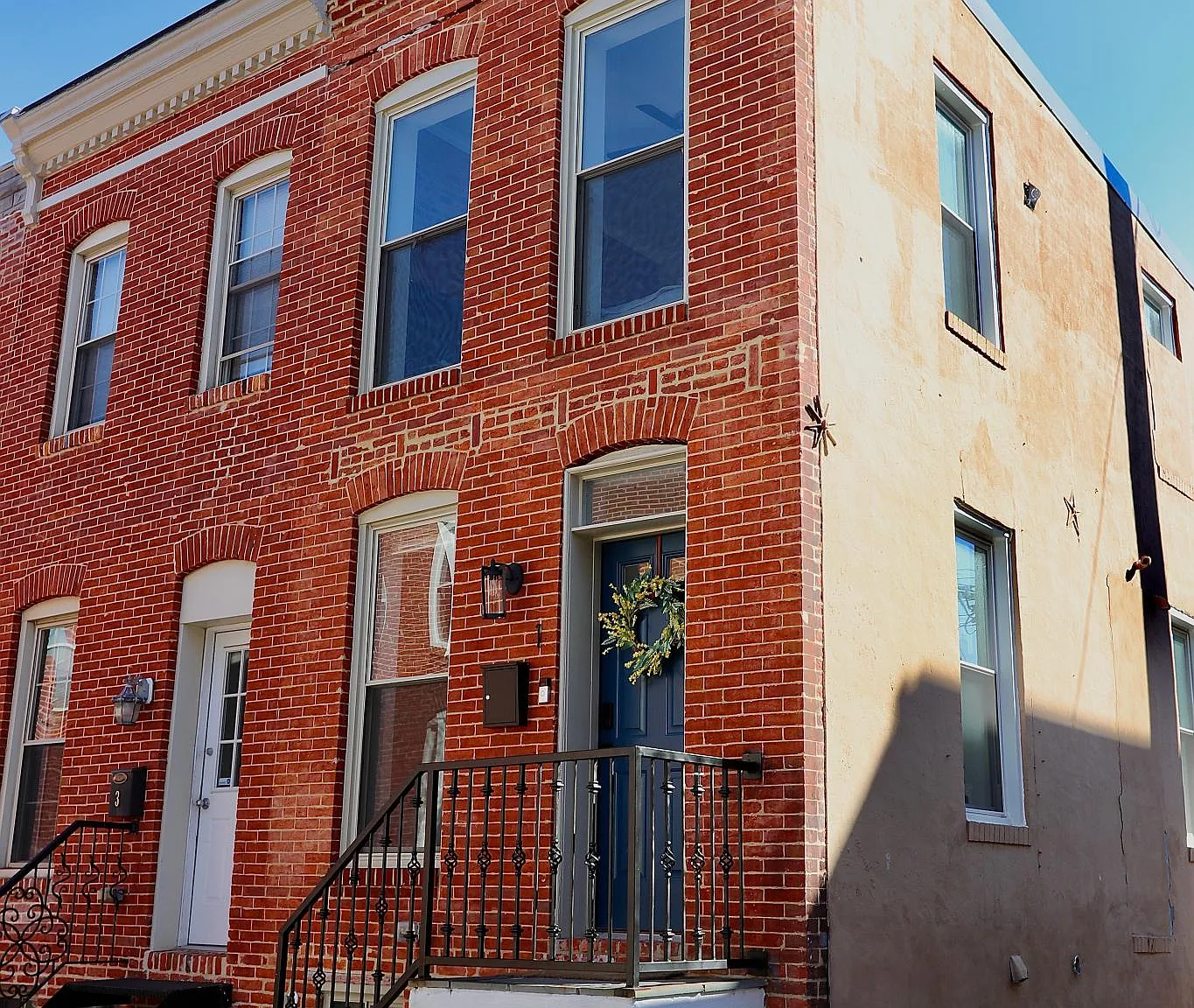 1 N Bradford St — Photo 1
