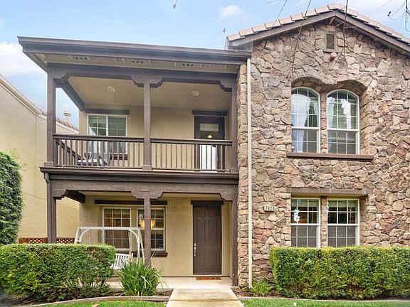 4th image of 7920 English Oak Cir
