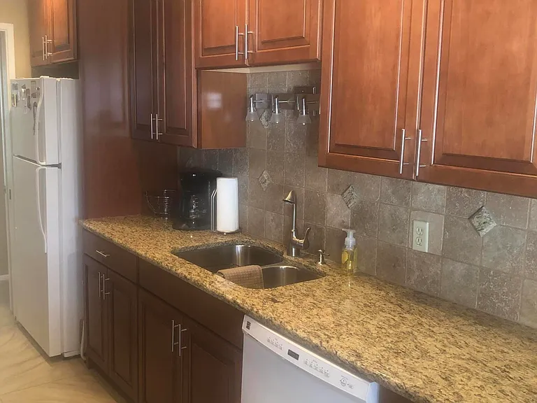 1149 E Sandpiper Dr #214 — Photo 5