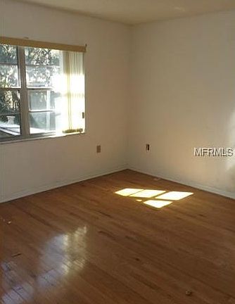 4th image of 2961 S Bermuda Ave