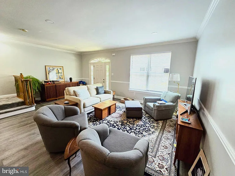 110 Lantern Dr — Photo 4