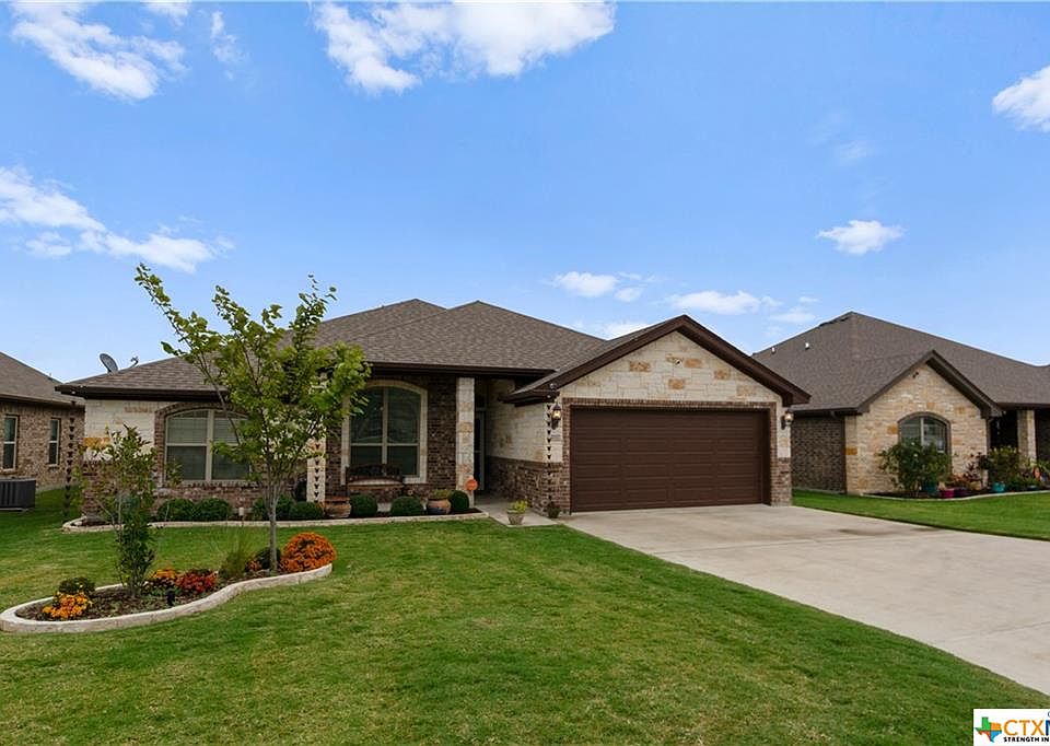 1st image of 2117 Briar Hollow Dr