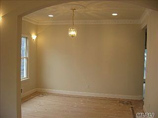 4th image of 27 Woodward St