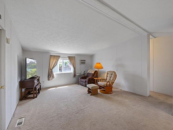 5th image of 6805 N Crestline St Lot 32