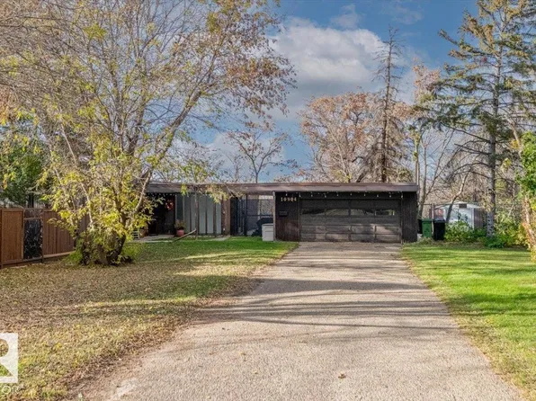 10904 103rd Ave, Fort Saskatchewan, AB T8L 2B8