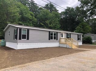 35 Spruce Rd, Danville, NH 03819