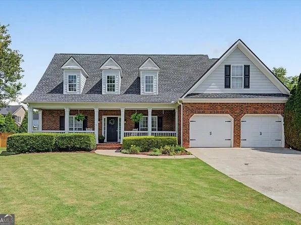 32 Colonial Cir NW, Cartersville, GA 30120