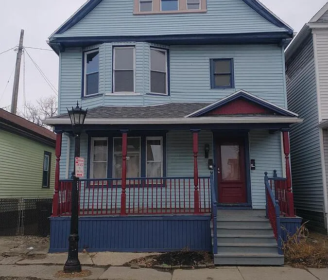 217 W Tupper St #2 — Photo 1
