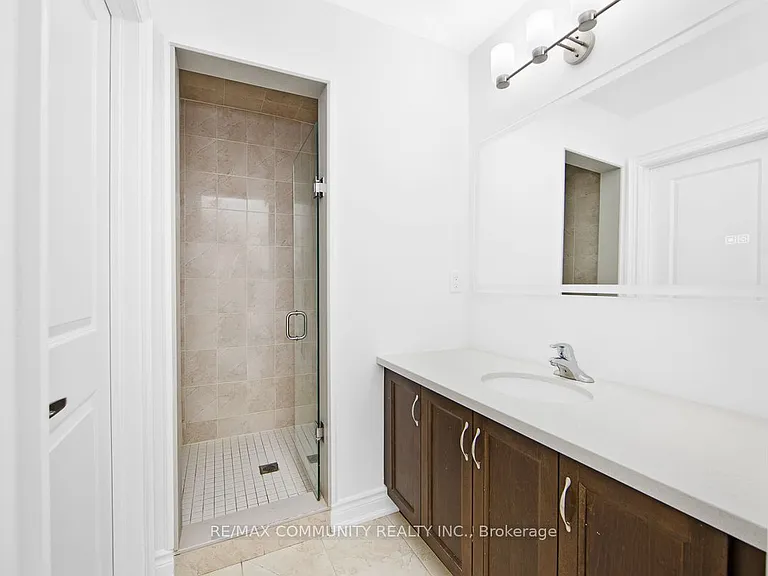 33 Liam Ln — Photo 17