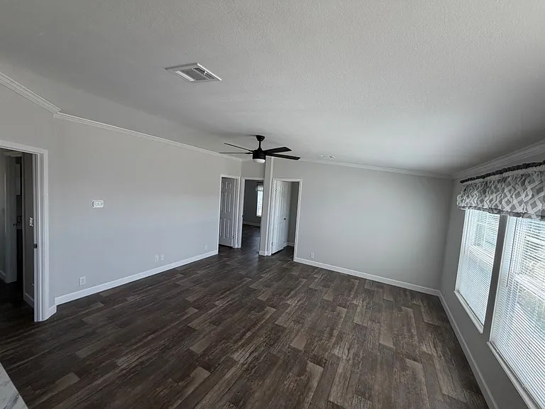 183 4th St E #183 — Photo 10