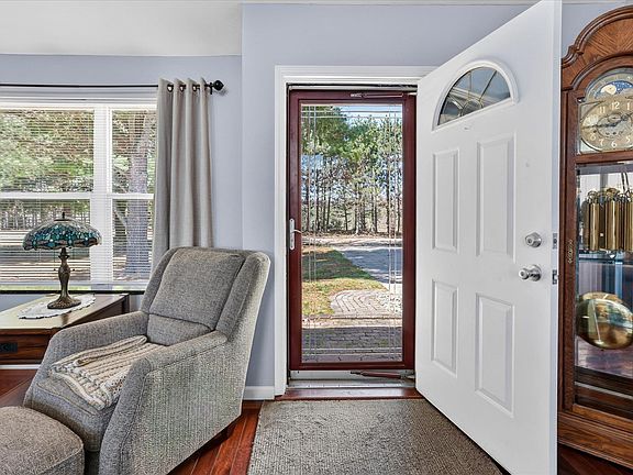 3rd image of 6258 Ginafred Shores Dr SW