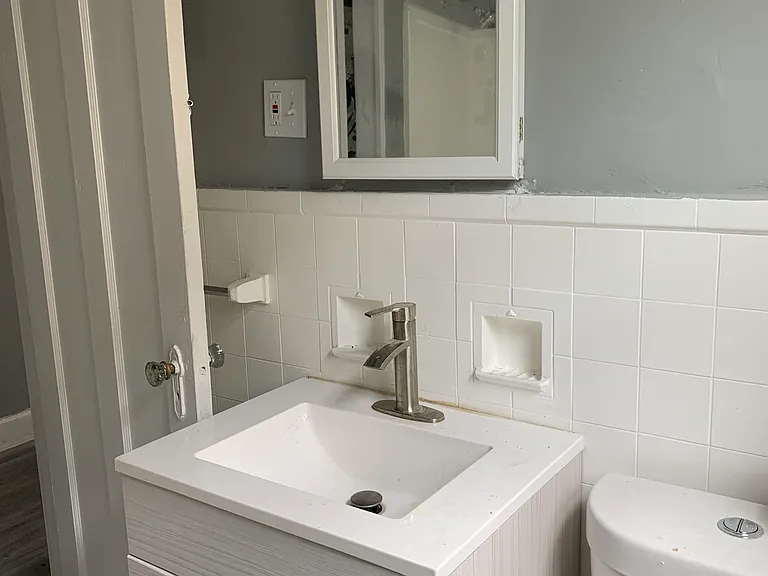 1916 Lawn Ave #1 — Photo 9