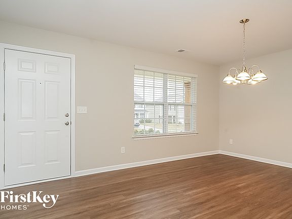 3rd image of 4507 Jersey St