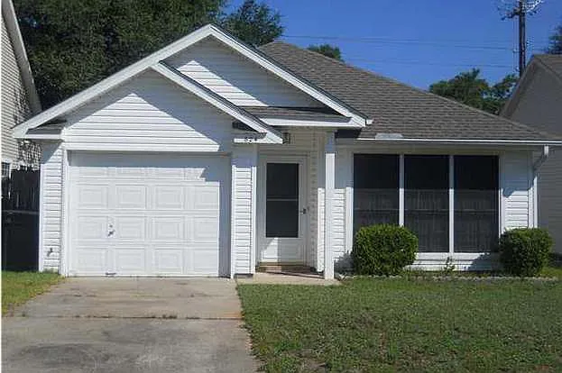 624 Eastwood Cir — Photo 33
