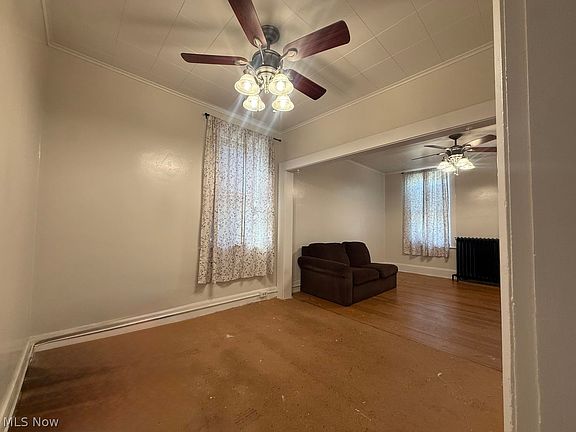 5th image of 534 Shelby St