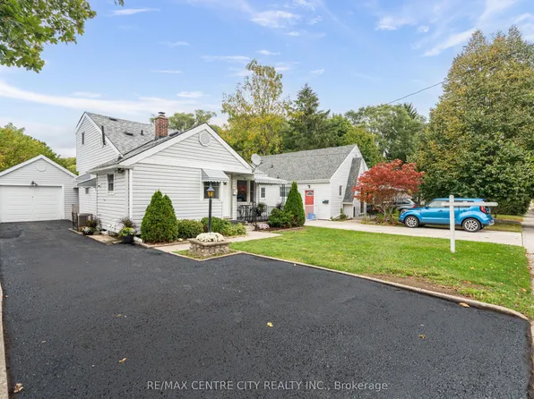 478 Moore St, London, ON N6C 2C2