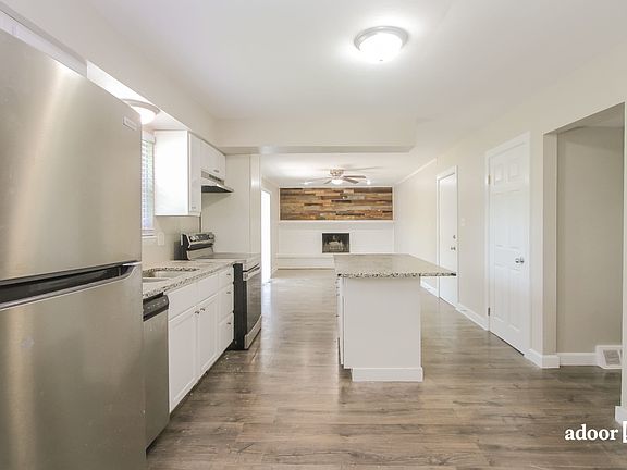 3rd image of 5510 Somers Dr