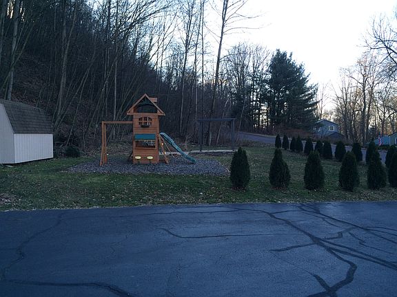 side yard w/ 2 paver patios