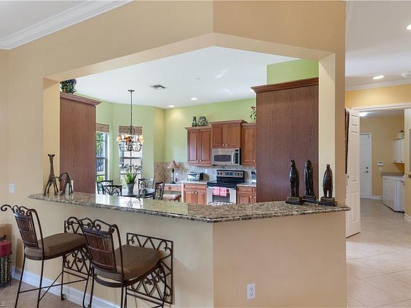 4th image of 5050 Blauvelt Way #8102