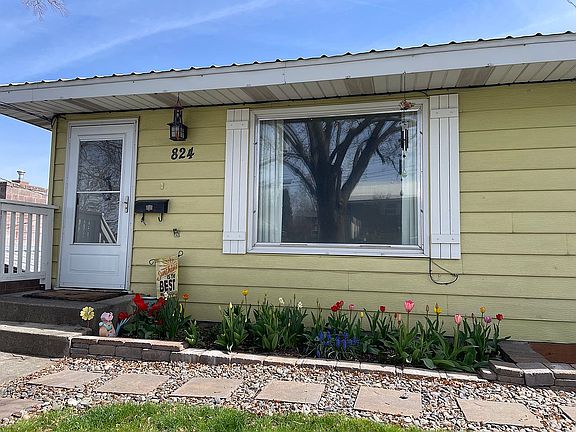 4th image of 824 SW 6th St