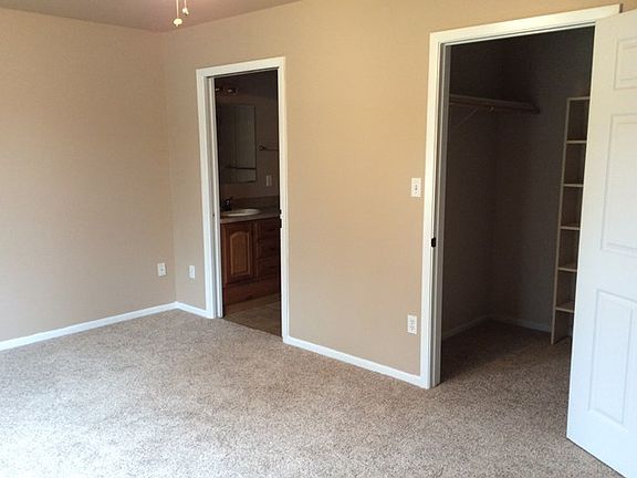 2nd image of 425 Jennings Blvd